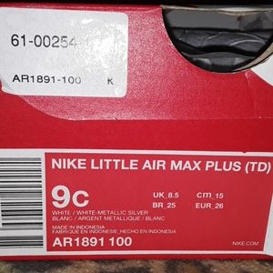 Nike little air max plus